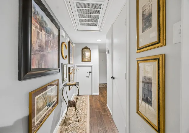 Photo 3 of Condo for sale at 444 N Post Oak Ln, Houston, TX 77024 | MLS# 23806874 | Listing updated on 2026-07-25