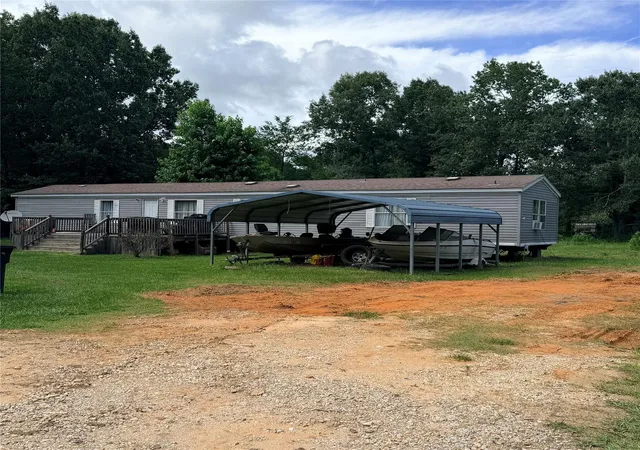 Photo 3 of Single family home for sale at 270 Fitzgerald Ln, Livingston, TX 77351 | MLS# 53022229 | Listing updated on 2026-09-24