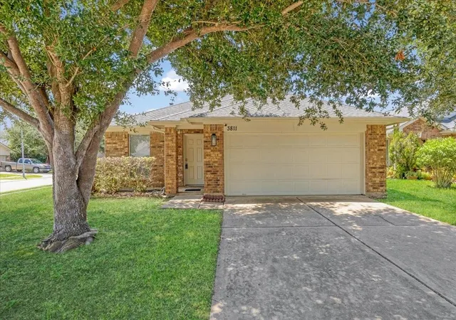 Photo 1 of Single family home for sale at 3811 Juniper Meadows Ln, Houston, TX 77053 | MLS# 78406490 | Listing updated on 2026-08-30