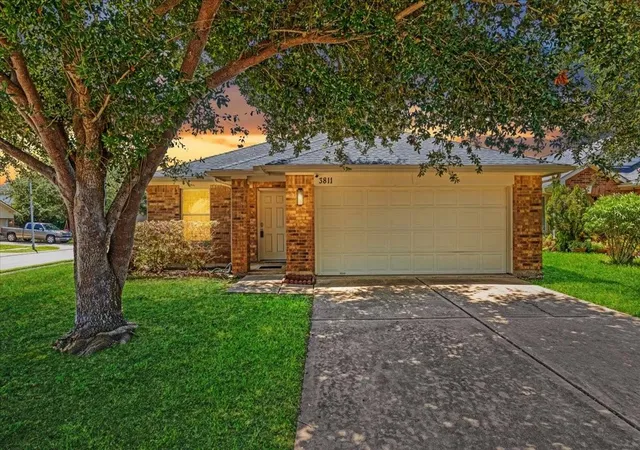 Photo 2 of Single family home for sale at 3811 Juniper Meadows Ln, Houston, TX 77053 | MLS# 78406490 | Listing updated on 2026-08-30
