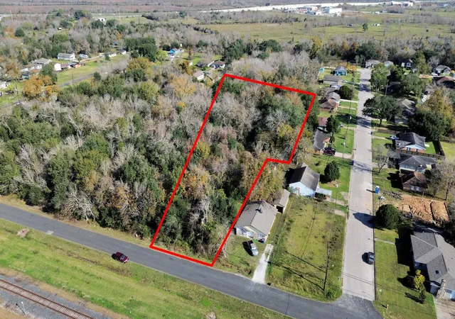 Photo 2 of Land for sale at 0 Oak St N, Texas City, TX 77591 | MLS# 73346387 | Listing updated on 2026-06-02