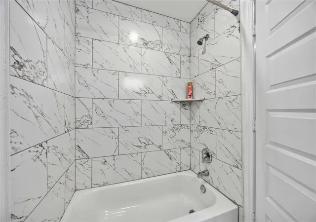 2nd image of 3515 Shelby Cir, Houston, TX 77051