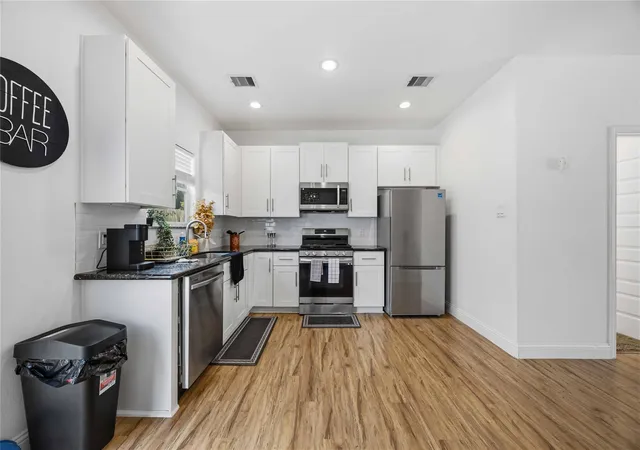 5th image of 3515 Shelby Cir, Houston, TX 77051