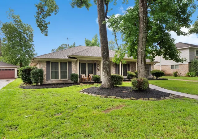 Photo 2 of Single family home for sale at 1110 Pear Tree Ln, Houston, TX 77073 | MLS# 85051879 | Listing updated on 2026-06-25