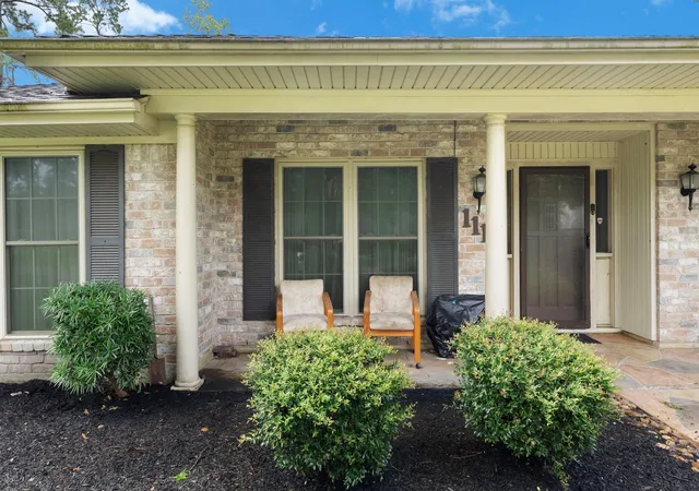 Photo 4 of Single family home for sale at 1110 Pear Tree Ln, Houston, TX 77073 | MLS# 85051879 | Listing updated on 2026-06-25