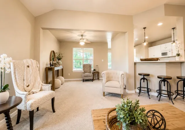 5th image of 216 Sleepy Hollow Dr, Lake Jackson, TX 77566 | MLS# 87372283
