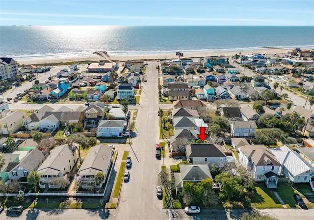 Photo 1 of Single family home for sale at 2205 30th Street, Galveston, TX 77550 | MLS# 87405590 | Listing updated on 2026-08-29