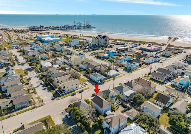 Photo 2 of Single family home for sale at 2205 30th Street, Galveston, TX 77550 | MLS# 87405590 | Listing updated on 2026-08-29