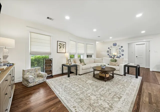 3rd image of 5417 Nina Lee Ln, Houston, TX 77092 | MLS# 48166237