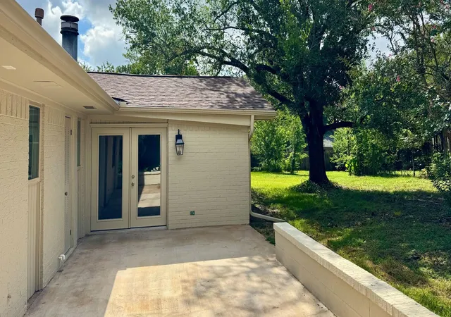 18th image of 2500 Briarwood Cir, Bryan, TX 77802 | MLS# 50971053