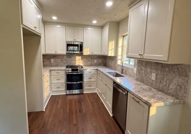 4th image of 2500 Briarwood Cir, Bryan, TX 77802 | MLS# 50971053