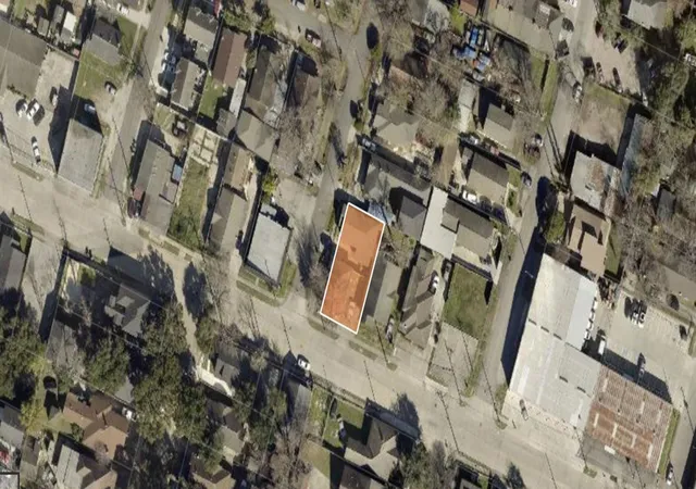 2nd image of 4901 Canal St, Houston, TX 77011 | MLS# 13127849