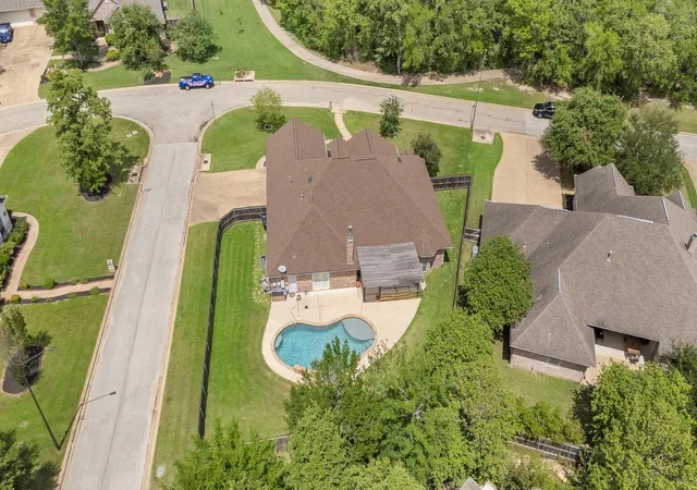 Photo 2 of Sale Pending at 2209 Rockingham Loop, College Station, TX 77845 | MLS# 68501199 | Listing updated on 2026-09-24