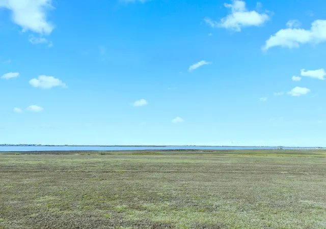 3rd image of 3220 Camp Hulen Dr, Palacios, TX 77465 | MLS# 70055832