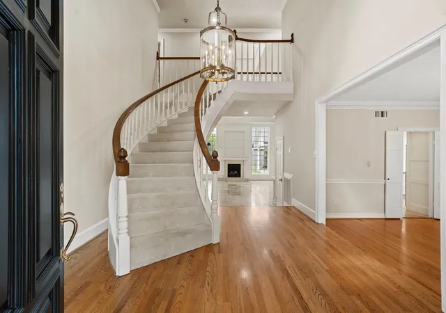 3rd image of 70 Pipers Walk, Sugar Land, TX 77479 | MLS# 73183628