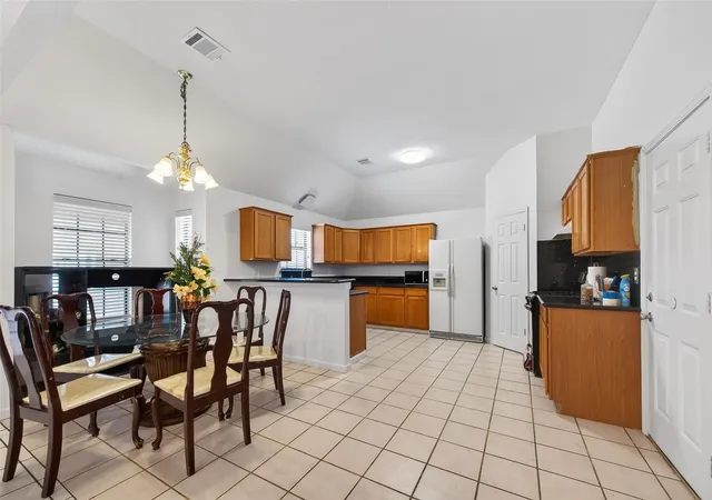 Photo 4 of Single family home for sale at 9927 Glenkirk Dr, Houston, TX 77089 | MLS# 62827246 | Listing updated on 2026-08-28