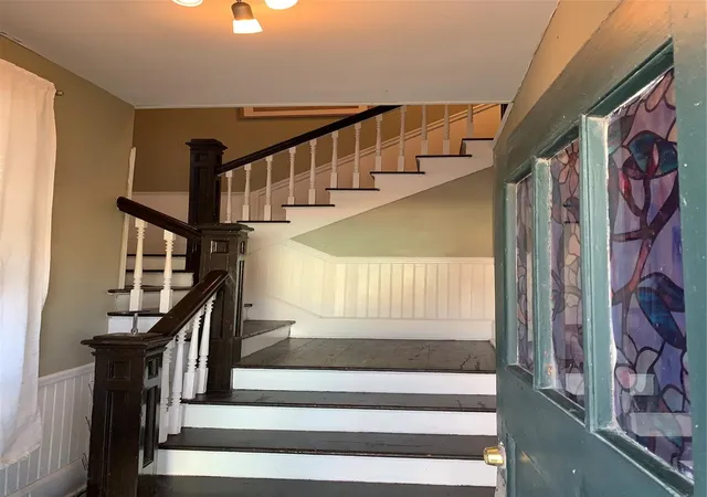 2nd image of 915 11th St, Galveston, TX 77550 | MLS# 75078468