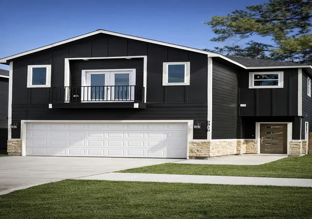 1st image of 9319 Noel St, Houston, TX 77033 | MLS# 60626126