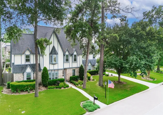 Photo 2 of Single family home for sale at 8018 Northbridge Dr, Spring, TX 77379 | MLS# 2739583 | Listing updated on 2026-09-12