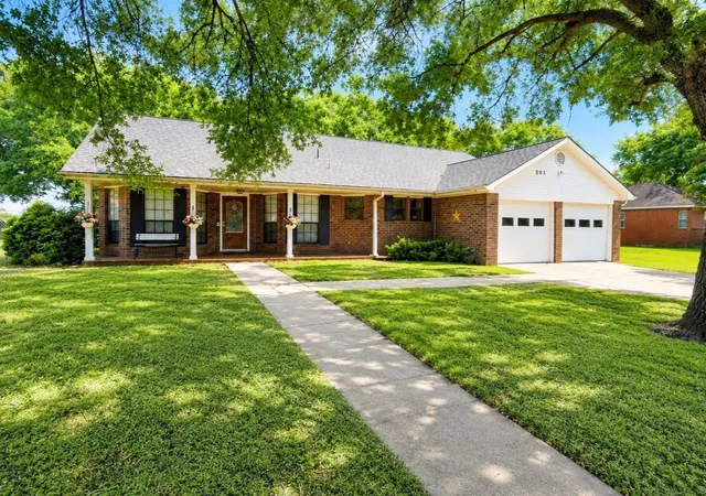 1st image of 809 John Albert Dr, East Bernard, TX 77435 | MLS# 39910460