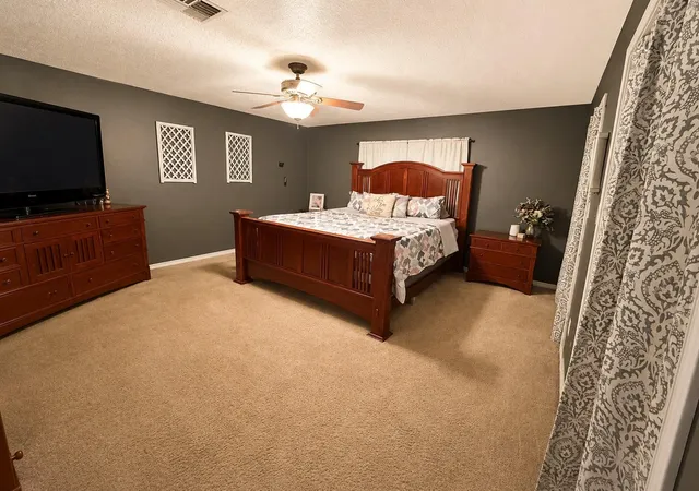 5th image of 809 John Albert Dr, East Bernard, TX 77435 | MLS# 39910460