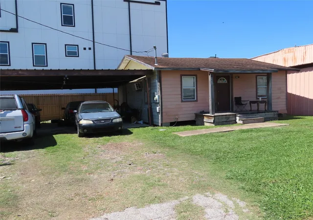 7th image of 4235 Elmwood St, Houston, TX 77051 | MLS# 48669932