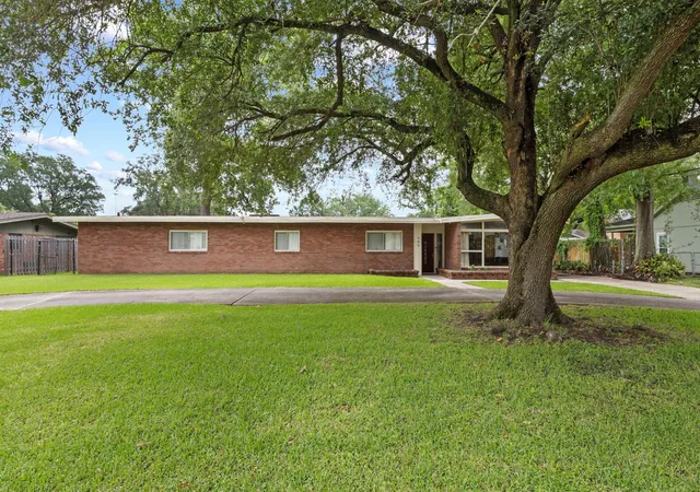 Homes for sale in Beaumont, TX | 980 20th St, Beaumont, TX 77706 | MLS# 58910176