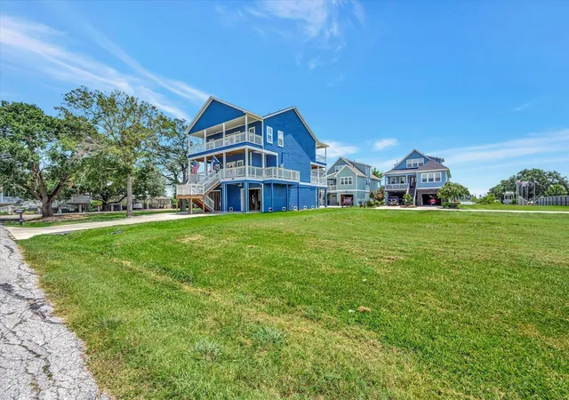 Photo 3 of Land for sale at 0 Hall St Lot 3, Seabrook, TX 77586 | MLS# 82158827 | Listing updated on 2026-08-06