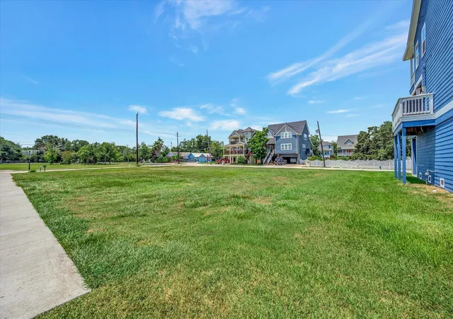 Photo 4 of Land for sale at 0 Hall St Lot 3, Seabrook, TX 77586 | MLS# 82158827 | Listing updated on 2026-08-06