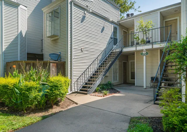 3rd image of 9809 Richmond #A13, Houston, TX 77042 | MLS# 3016085