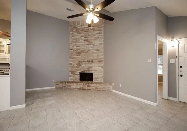 Photo 3 of Townhouse for sale at 3111 Oak Rock Cir, Spring, TX 77373 | MLS# 3190420 | Listing updated on 2026-04-01