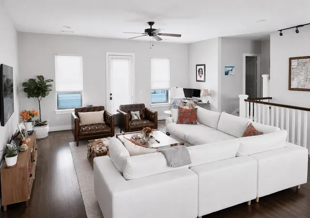 3rd image of 4702 Maxie St, Houston, TX 77007 | MLS# 75991830