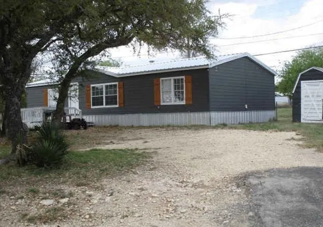 3rd image of 105 Oak Ridge Dr, Center Point, TX 78010 | MLS# 47659990