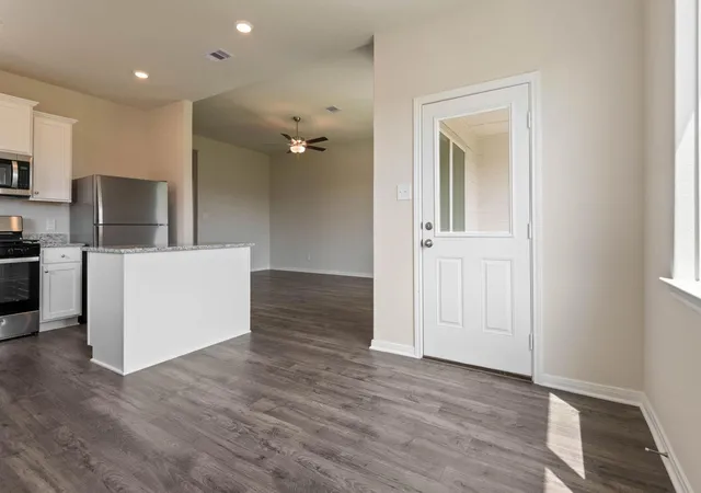 Photo 4 of Single family home for sale at 10362 Red Cardinal Dr, Cleveland, TX 77328 | MLS# 6702800 | Listing updated on 2026-08-08