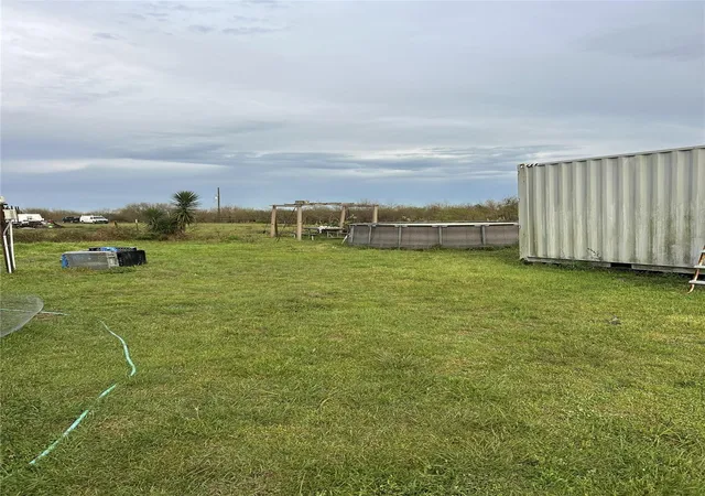 3rd image of 1206 Bahama Ln, Port Bolivar, TX 77650 | MLS# 31003345