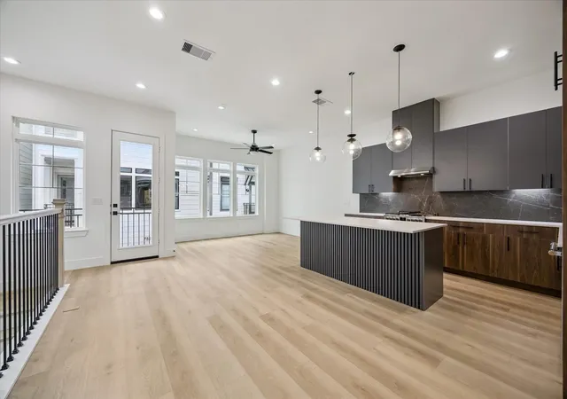 Photo 3 of Single family home for sale at 738 Curtin St, Houston, TX 77018 | MLS# 85403764 | Listing updated on 2026-09-20