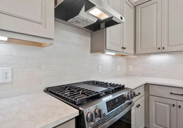 Photo 4 of Single family home for sale at 18028 Brennie Bird Ln, Conroe, TX 77302 | MLS# 46287595 | Listing updated on 2026-09-15