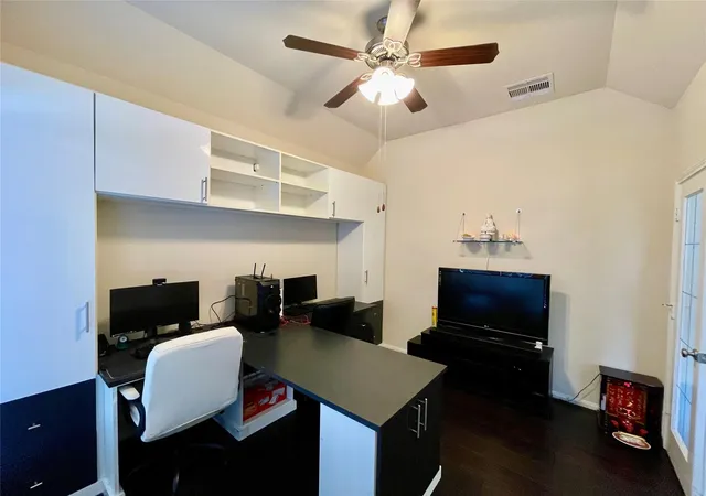Photo 4 of Single family home for sale at 17935 Windy Cyn Ln, Houston, TX 77084 | MLS# 96045097 | Listing updated on 2026-08-28