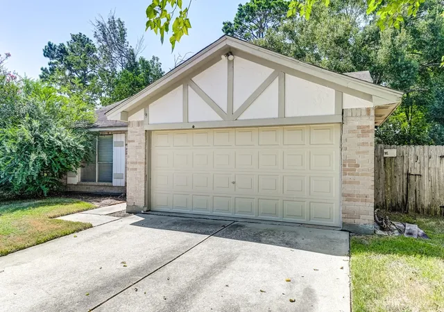 Photo 3 of Single family home for sale at 10015 Enchanted Stone Dr, Houston, TX 77070 | MLS# 60606716 | Listing updated on 2026-08-31
