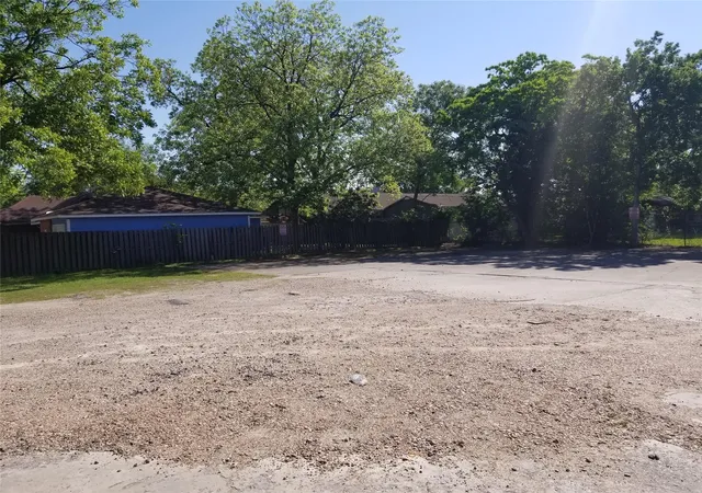 4th image of 5118 Canal, Houston, TX 77011 | MLS# 48397403