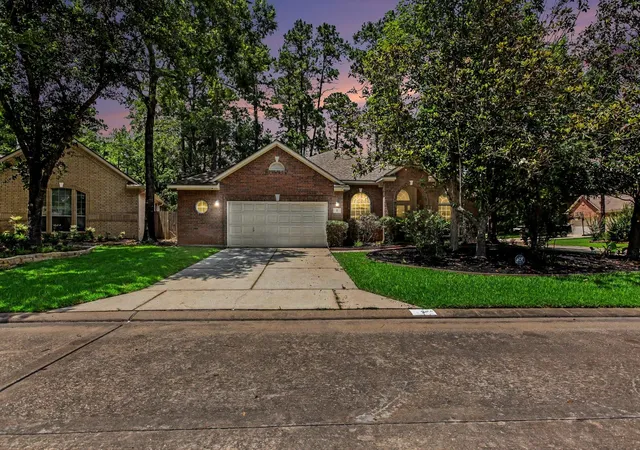 Homes for sale in The Woodlands, TX | 2 Troll Woods Ct, The Woodlands, TX 77384 | MLS# 47927063