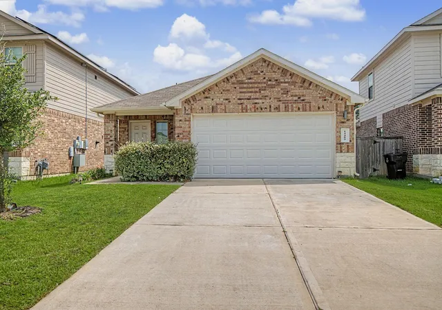 Photo 2 of Single family home for sale at 14489 Valley Ridge Dr, Splendora, TX 77372 | MLS# 49976276 | Listing updated on 2026-09-24