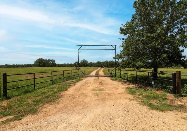 Photo 3 of Sale Pending at 6750 Three Mile Rd, Flatonia, TX 78941 | MLS# 80448743 | Listing updated on 2026-07-28