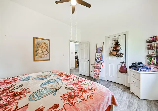 12th image of 1400 South Broadway, La Porte, TX 77571 | MLS# 83124376
