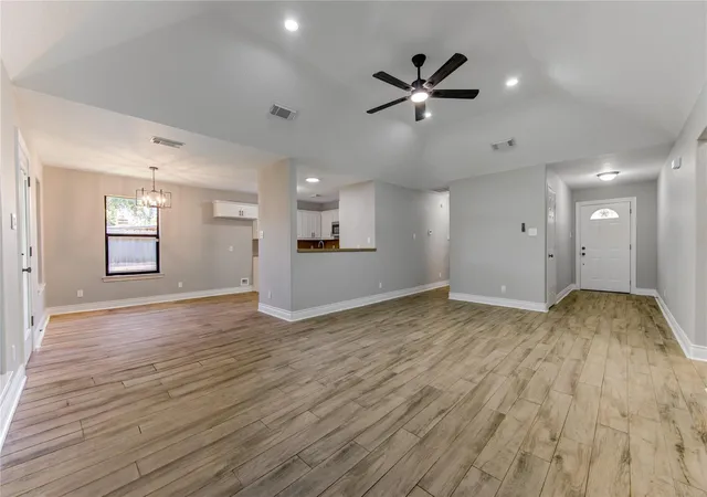 3rd image of 4114 Twin Dr E, Santa Fe, TX 77510 | MLS# 46519431