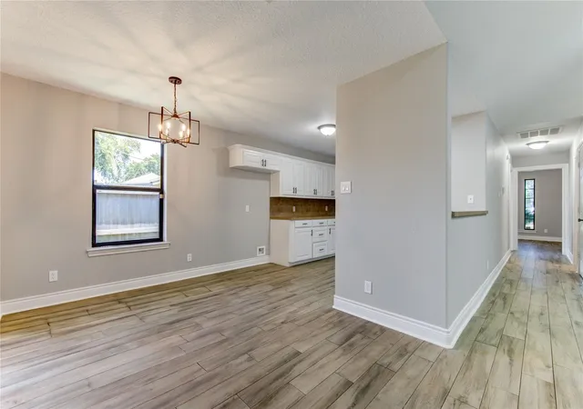 4th image of 4114 Twin Dr E, Santa Fe, TX 77510 | MLS# 46519431
