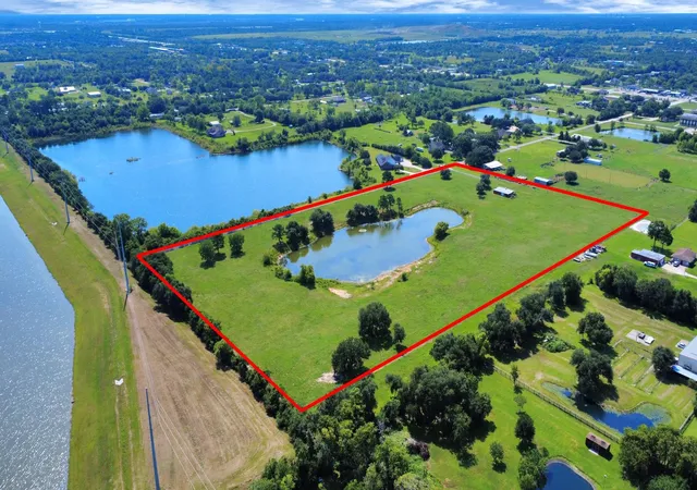 Photo 3 of Land for sale at 3237-2 Ave G 1/2, Santa Fe, TX 77510 | MLS# 31408253 | Listing updated on 2026-07-24