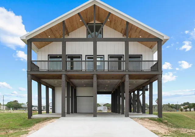 1st image of 809 W Taylor Ave, Port O Connor, TX 77982 | MLS# 91084280