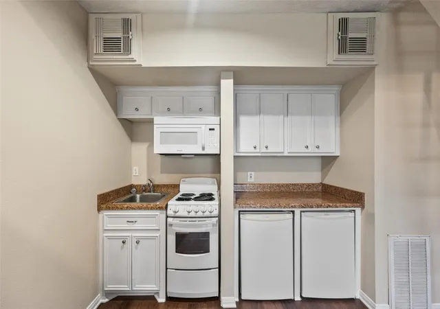 image of 12600 Melville Dr #330B, Montgomery, TX 77356 | MLS# 9746246
