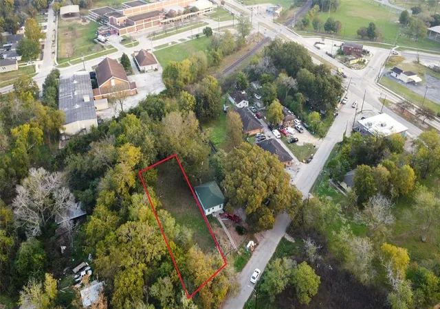 Photo 2 of Land for sale at 4811 Shreveport Blvd, Houston, TX 77028 | MLS# 5752443 | Listing updated on 2026-02-05